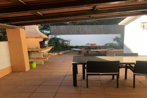 Outdoor dining - Classy Holiday Home in Santa Cristina d'Aro (Santa Cristina d'Aro)