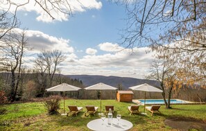 Outdoor dining - Authentique maison piscine (Saint-Amans-Valtoret)