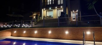 Villa Los Olivos Coastal house in Cantabria with swimming pool (perfect for summer).