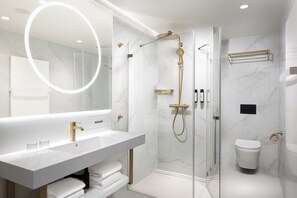 Room, 1 King Bed, Non Smoking (Upgrade) | Bathroom | Eco-friendly toiletries, hair dryer, towels, soap - Clarion Congress Hotel Brno (Brno)