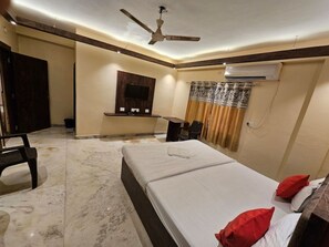Free WiFi - Golden Deer Guest House (Kolkata)