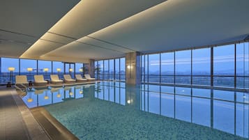 Kolam renang terbuka