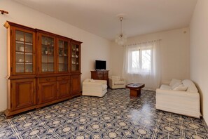 Living area - Villa with sea view terrace and air conditioning (Castelsardo)
