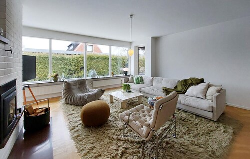 Gorgeous home in Bunkeflostrand with sauna