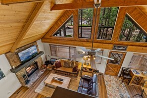 Smart TV, fireplace - <<Cozy & Comfy>> Meadow View Cabin Getaway (Munds Park)
