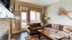 TV, fireplace, video games - Okanagan - Blacksmith Lodge 7 (Beaverdell)