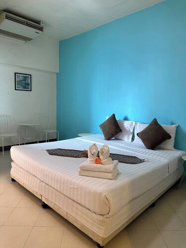 Private Apartment in city center and near BTS