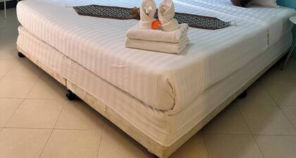 Private Apartment in city center and near BTS
