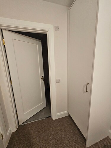 Modern One-Bed Studio in Tulla