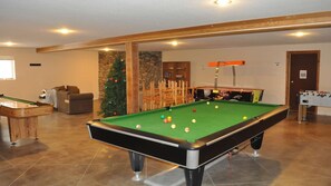 Spielezimmer