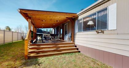 Okanagan - Lazy Dayz Cottage