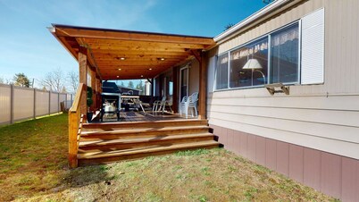 Okanagan - Lazy Dayz Cottage