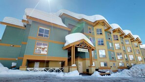 Exterior - Okanagan - Legacy 303 (Big White Mountain)