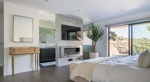 Skrivebord, strykejern/-brett, wi-fi og sengetøy