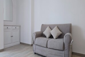 Living area - Apartment with sea view and terrace (Castelsardo)