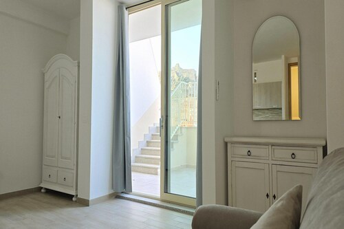 Con vista mare, terrazza, aria condizionata