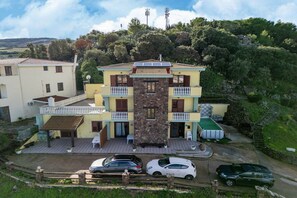 Exterior - Apartment with veranda and private parking (Castelsardo)