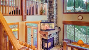 TV, fireplace, video games - Okanagan - Snowbanks 1 (Beaverdell)