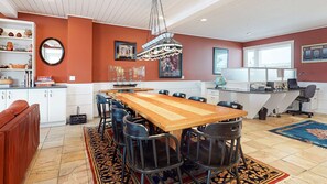 Dining - Okanagan - Yankee Sno-Home (Beaverdell)