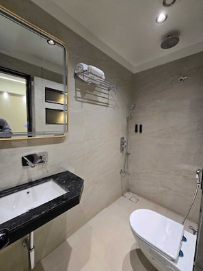 Seife, Shampoo, Toilettenpapier