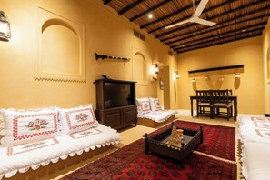 TV - Heritage 2-bedroom Apartment (Dubai)