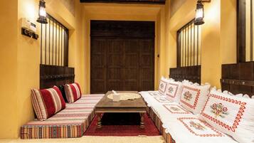 Ferros/tábuas de passar roupa, Wi-Fi, roupa de cama