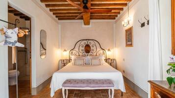 Double Room, Hill View