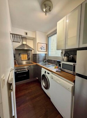 Private kitchen - NEW! "Le Débarcadère" 4P near Palais Congrès (Paris)