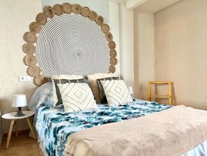 Iron/ironing board, Internet, bed sheets - Ocean, pool and beach views (Alacant)