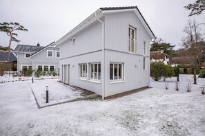 Exterior - Comfortable vacation home for time for two (Dierhagen)