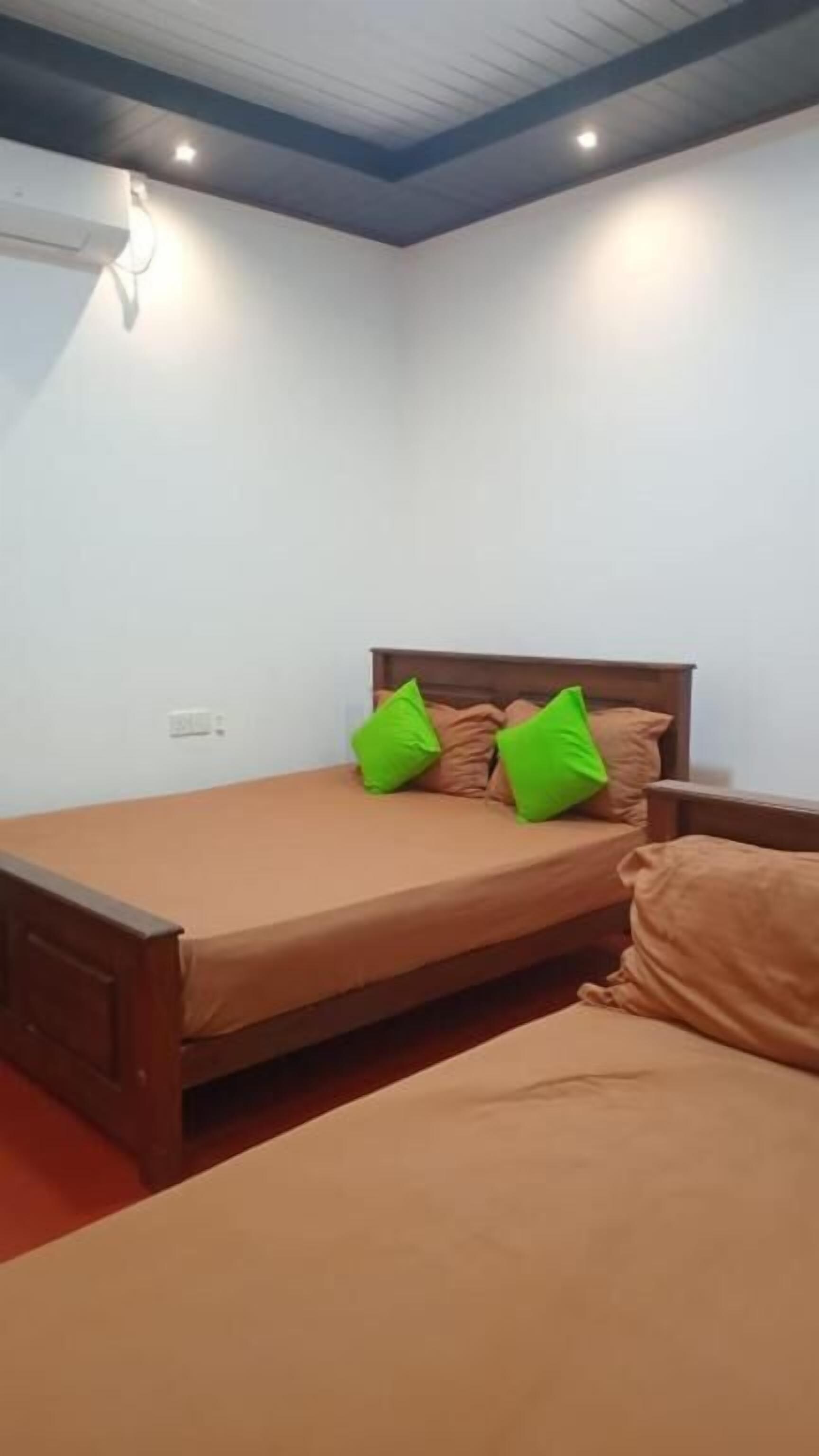 Doppia Deluxe, vista giardino | Una scrivania, insonorizzazione, Wi-Fi gratuito