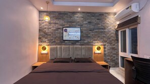 Executive Room | Free WiFi, bed sheets - Green Homestay (Lucknow)