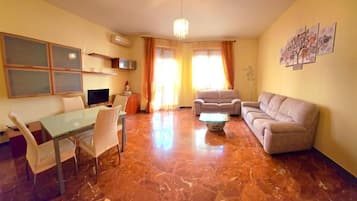 Apartament, 2 dormitoris | Sala d'estar