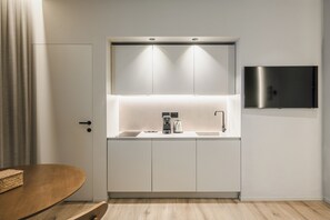 Phòng Suite Junior | Bếp riêng | Ghế cao cho trẻ em