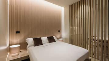 Suite, eigener Pool | Zimmersafe, Verdunkelungsvorhänge, schallisolierte Zimmer