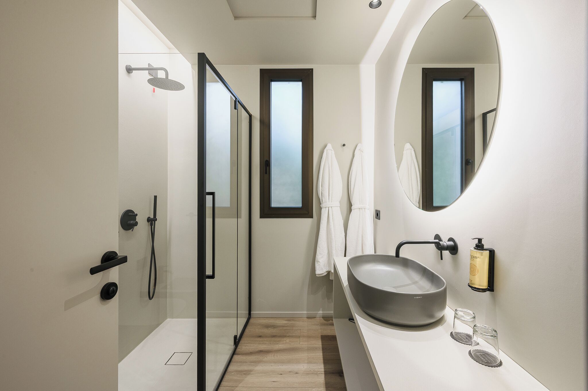 Suite, Balcony | Bathroom | Bidet
