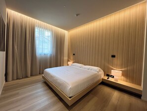 Suite, Private Pool | In-room safe, blackout drapes, soundproofing, free WiFi - Evangelisti Palace (Bellaria-Igea Marina)