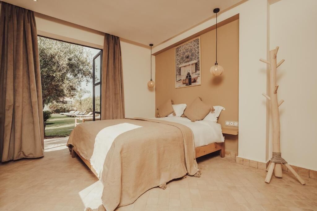 Driepersoonskamer | Een kluis op de kamer, gratis wifi, rolstoeltoegankelijk