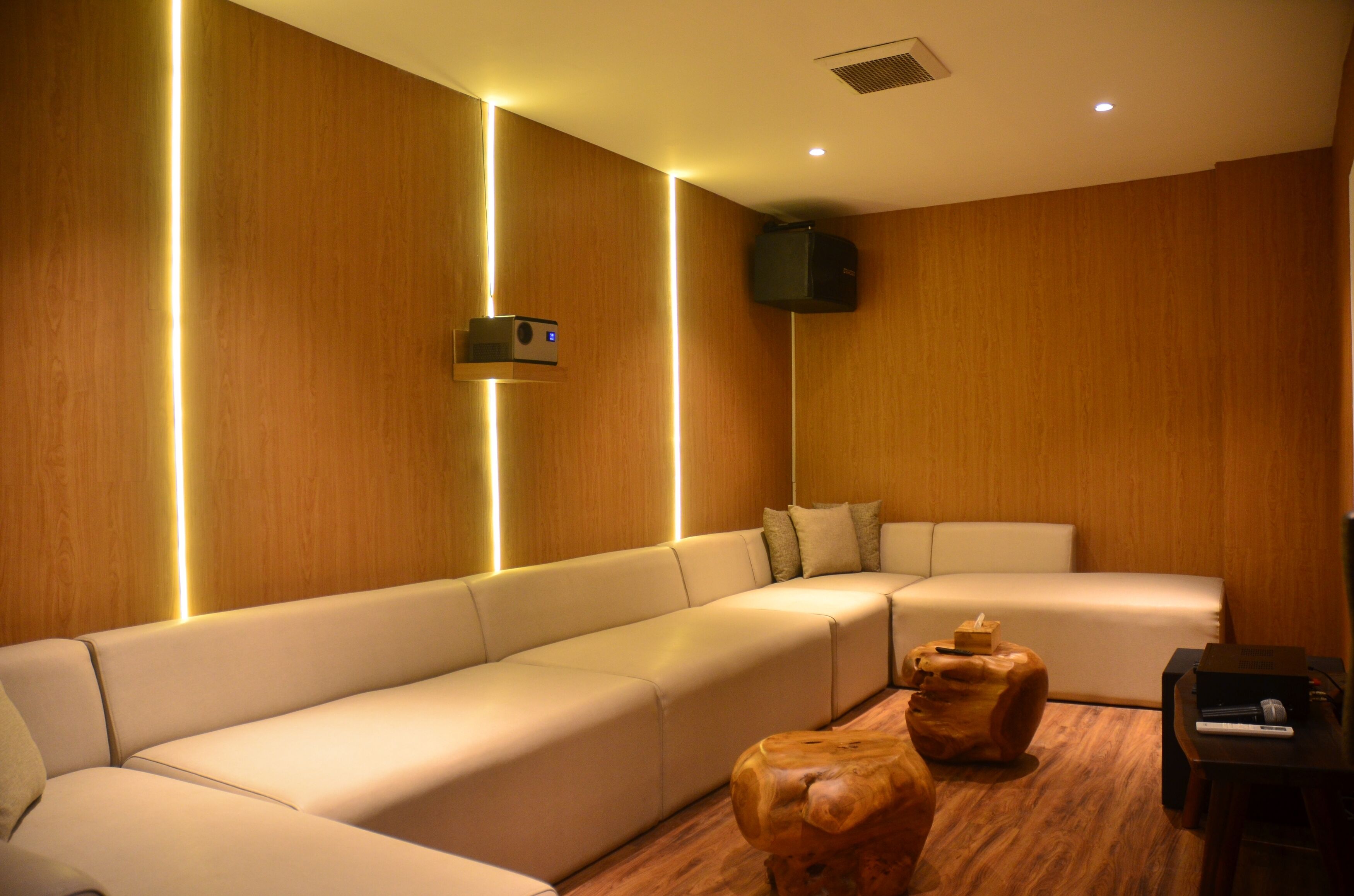 Villa Familiale, balcon, vue montagne | Intérieur