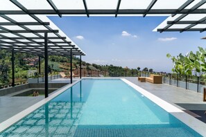 Piscine couverte