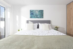 4 Schlafzimmer, Bügeleisen/Bügelbrett, Internetzugang, Bettwäsche