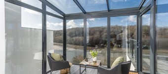 River View - Cinema Room - Free Parking