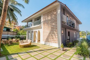 Luxury-Villa, Balkon, Gartenblick | Terrasse/Patio