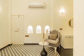 Interior - ELIVAAS Casa Mandala 4BHKVilla with pool (Candolim)