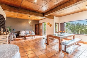Dining - Casa Jardim Botanico (With Award Winning Garden) (Madeira)