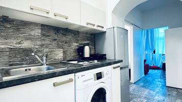 Basic Apartment | Interior