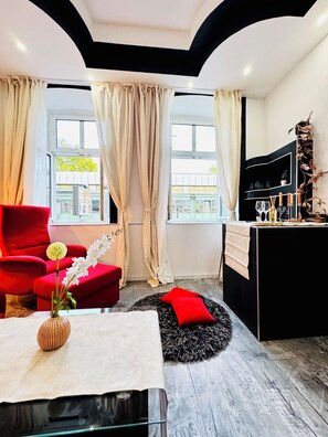 Interior - Cozy 1BR With Living Room Long Stay AKH (Vienna)