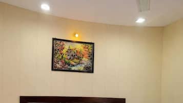 Camera Deluxe | Una scrivania, postazione laptop, Wi-Fi gratuito