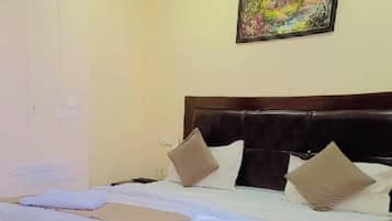 Una scrivania, postazione laptop, Wi-Fi gratuito