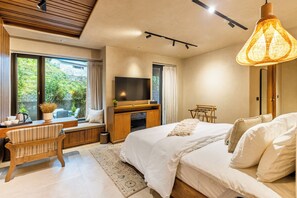 Laptop workspace, iron/ironing board, free WiFi - The Chestnut Grove (Dalhousie)